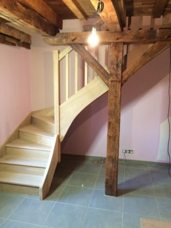 Escalier tournant Cantal 15